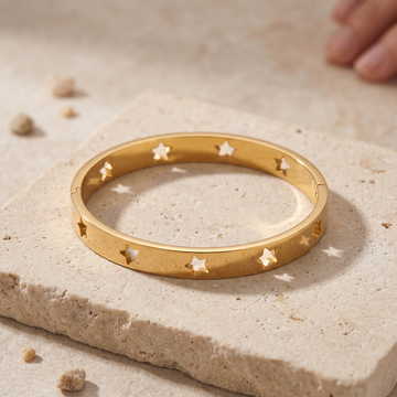 Bracelete Estrelas Vazadas