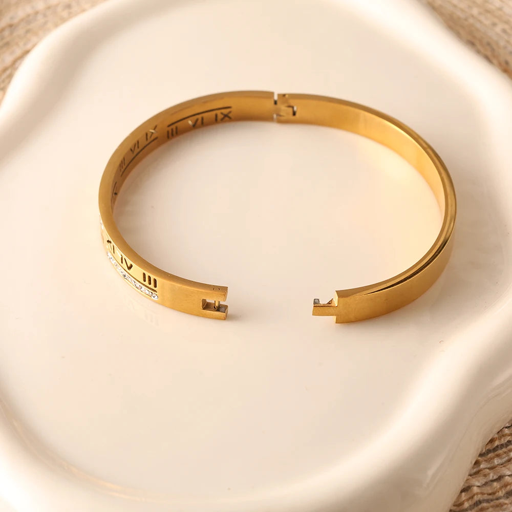Bracelete Romana Com Zircônias