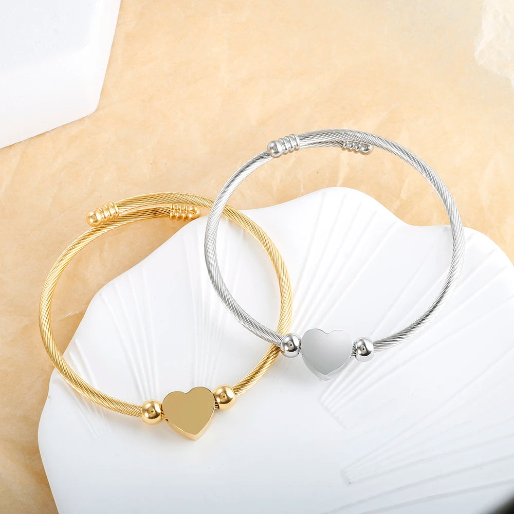 Bracelete Cabo Com Coração Giratório