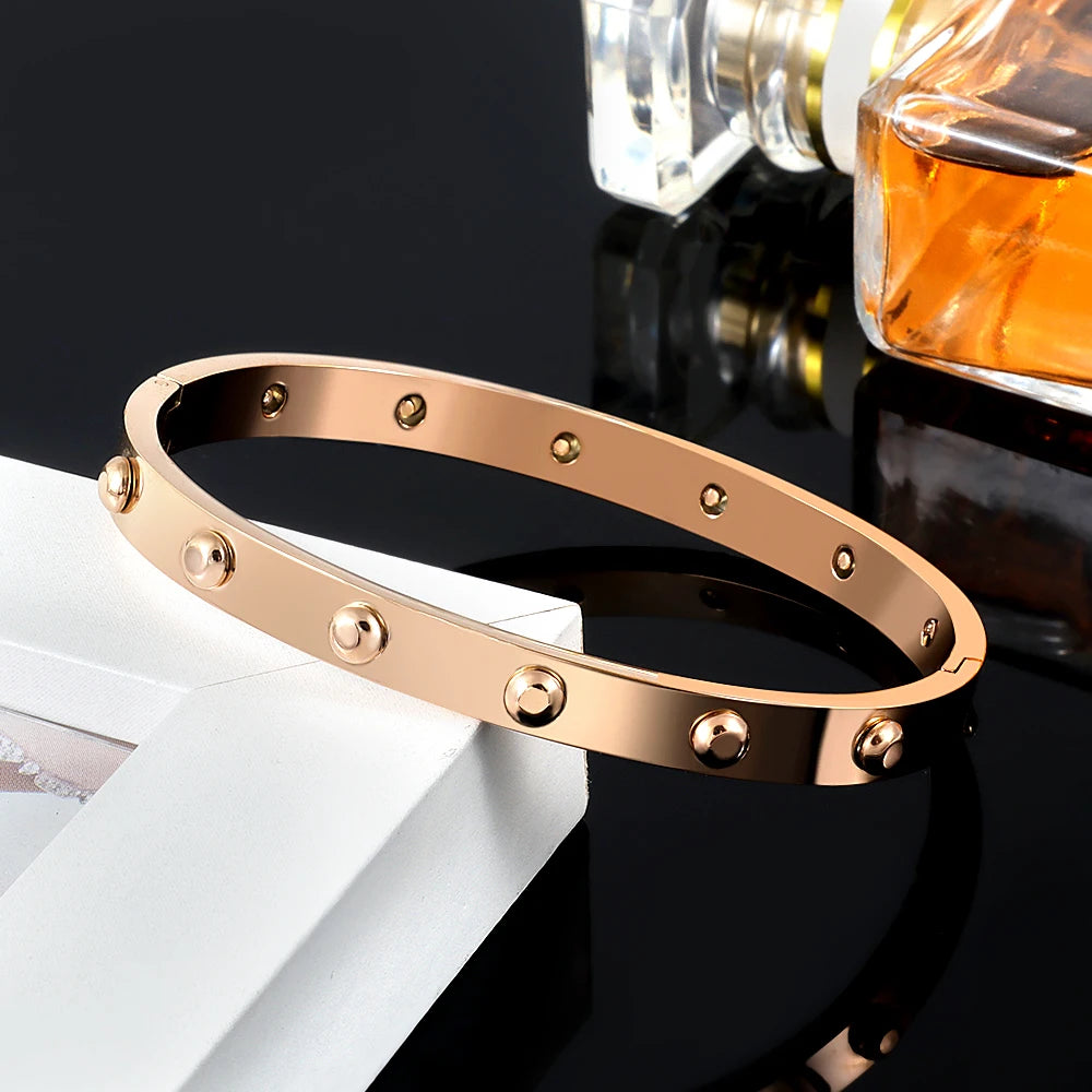 Bracelete Rivet