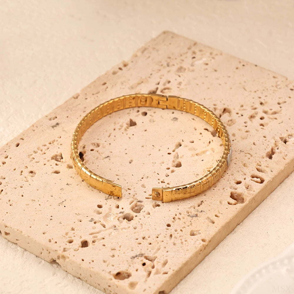 Bracelete Geométrico Texturizado