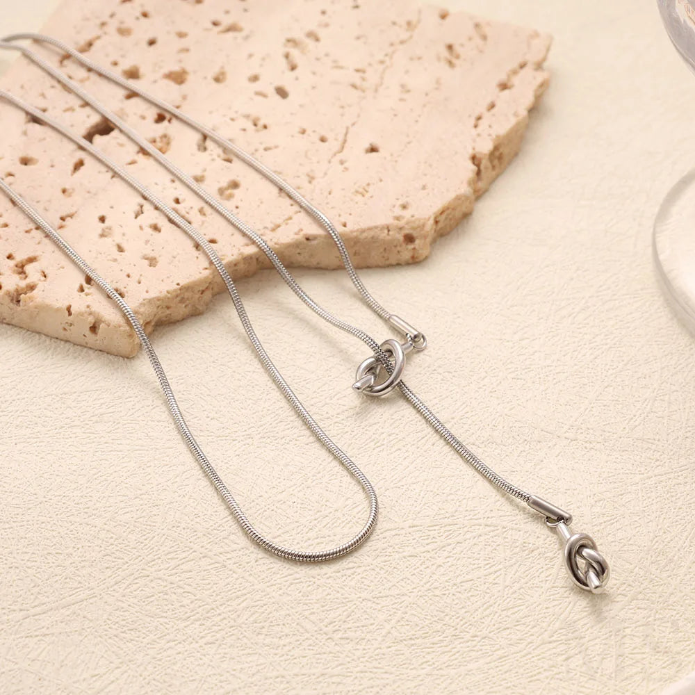 Colar Lariat Nó Dourado