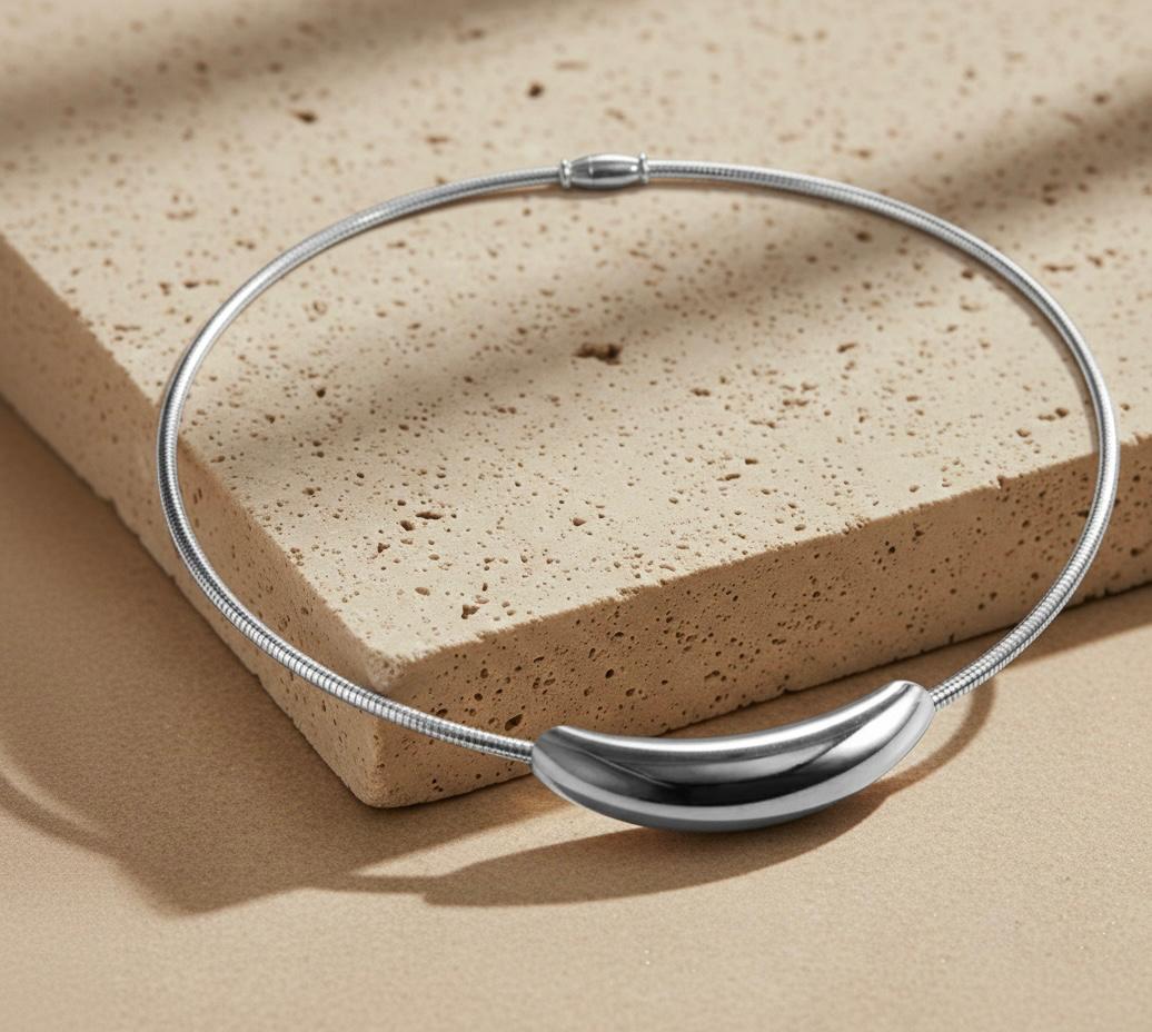 Colar Gota Curva Dourada