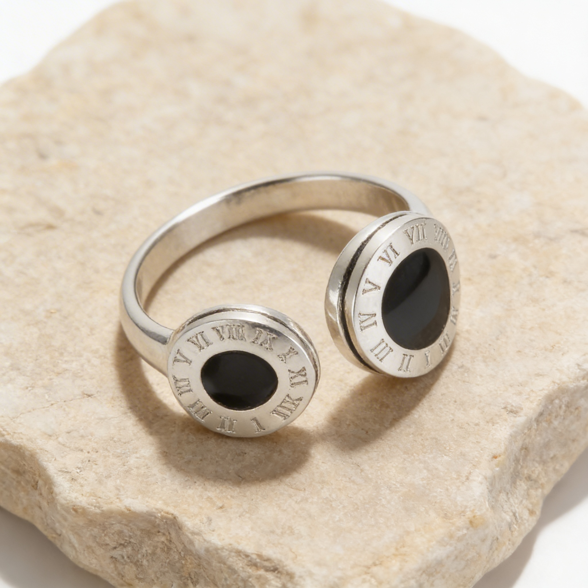 Anel Romana Esmaltado Preto