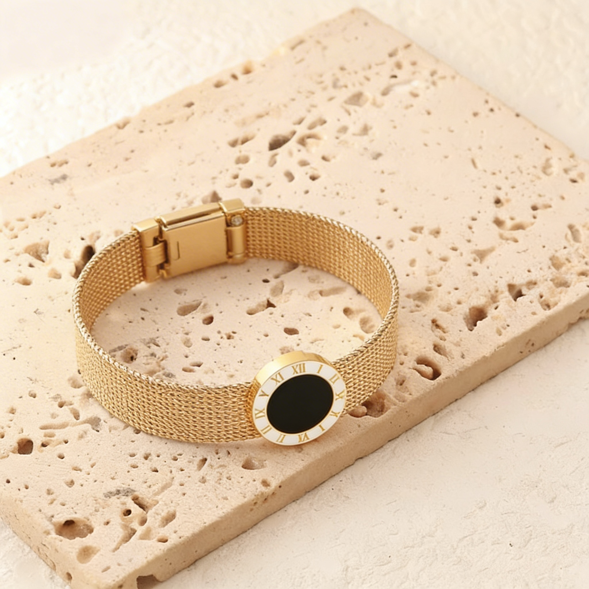 Pulseira Romana Mesh Black Charm