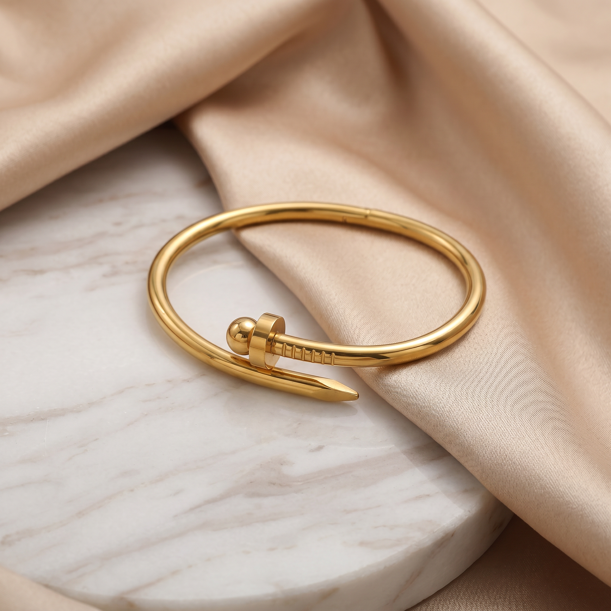 Bracelete Prego Essence