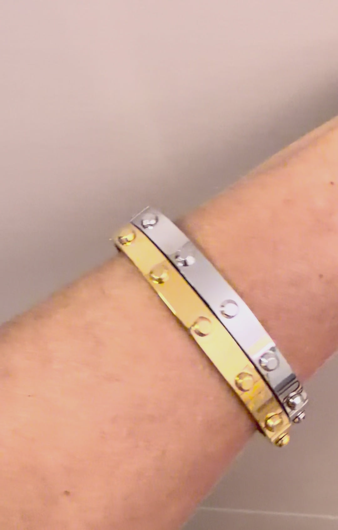 Bracelete Rivet